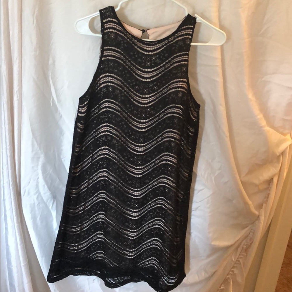Beautiful black mini dress!